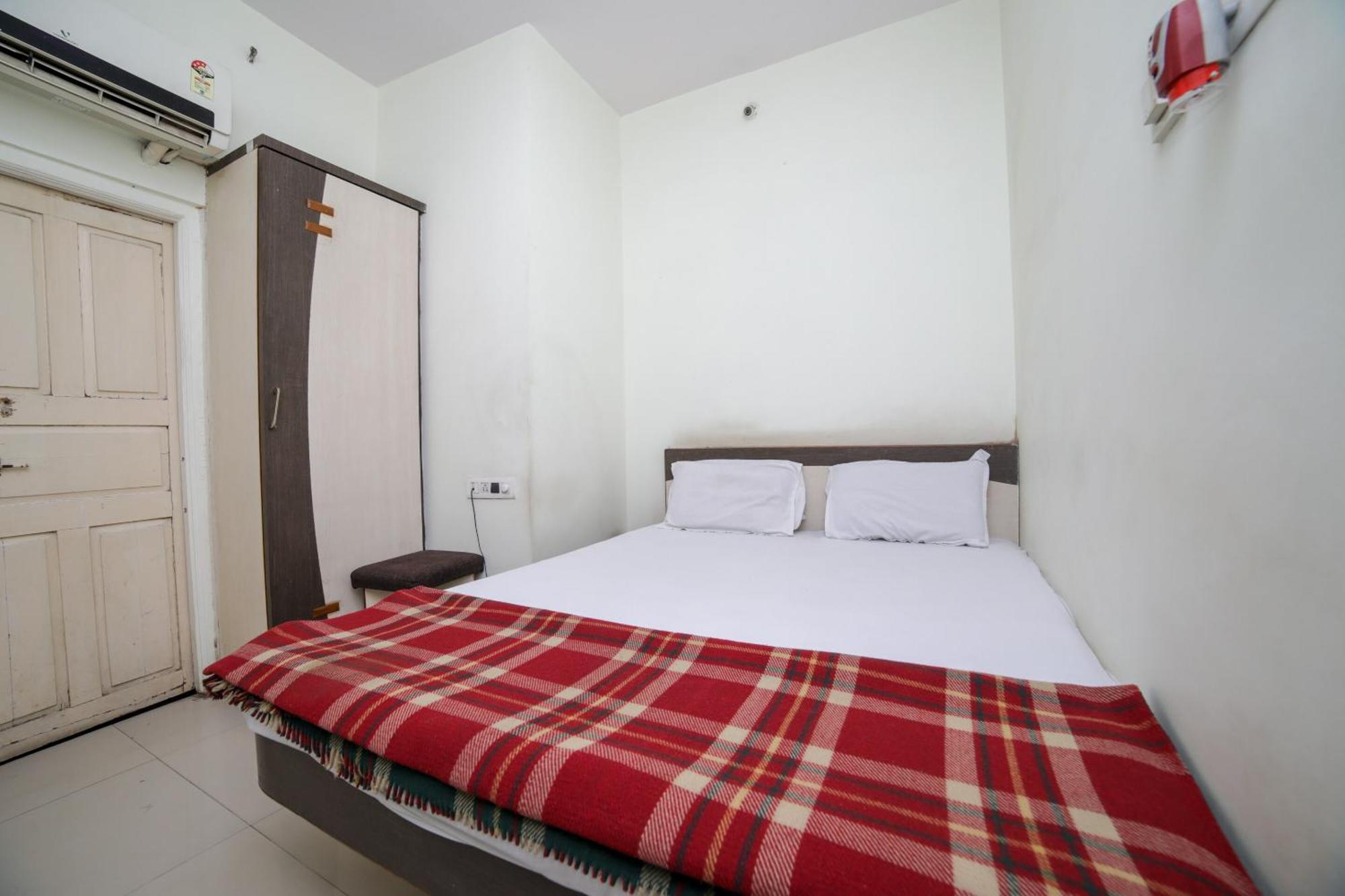 Spot On Shraddha Hotel 那格浦尔 外观 照片